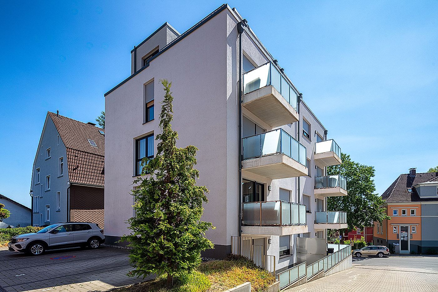 Mehrfamilienhaus Bimerich, Solingen – Mehrfamilienhaus, 8 WE, KfW 55. Projekt von Soltwisch Architektur.